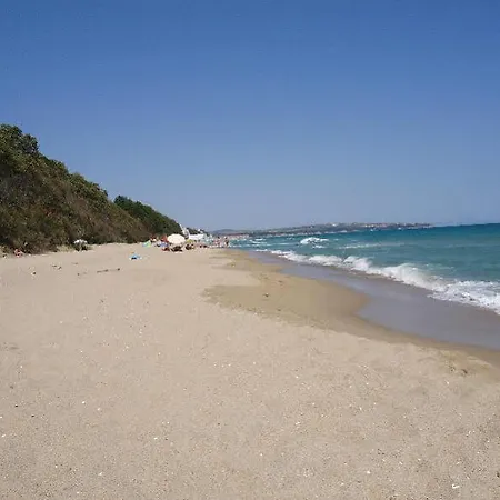 The Cliff Resort 4*