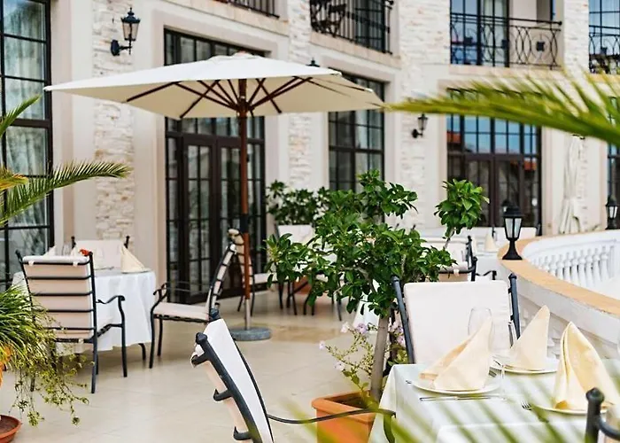 Курортный комплекс The Cliff