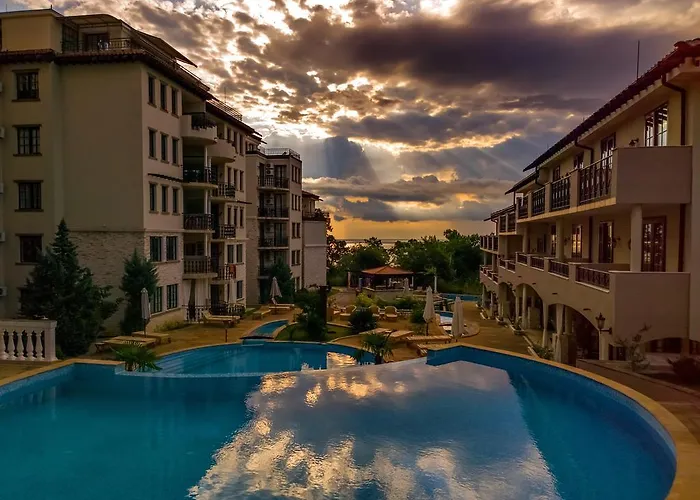 Курортный комплекс The Cliff