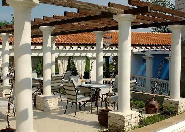 Курортный комплекс The Cliff 4*