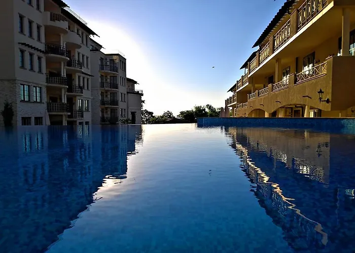 Курортный комплекс The Cliff