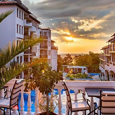 The Cliff 4*