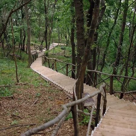 Курортный комплекс The Cliff